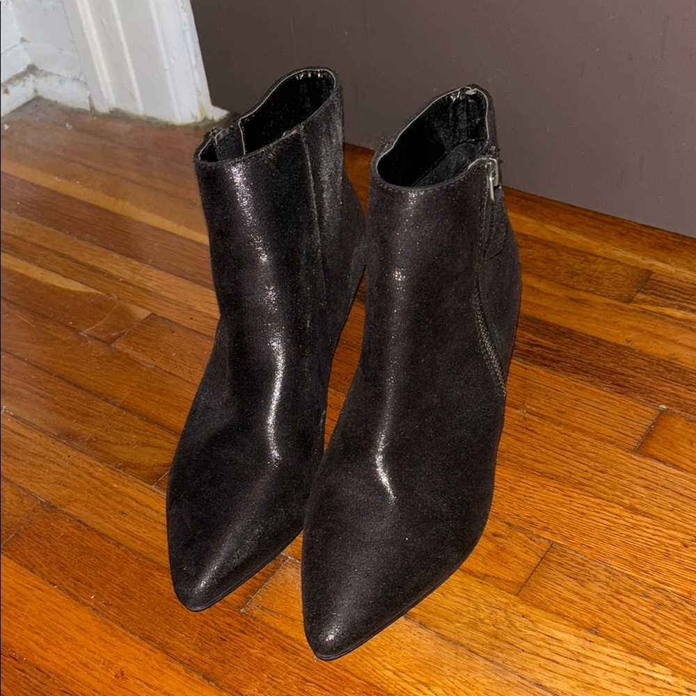 Forever 21 Shiny Black Ankle Boots